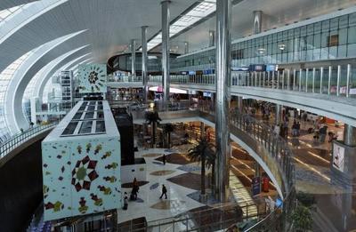 從票務代理到自建候機樓 一位企業家的商業王國打造之路